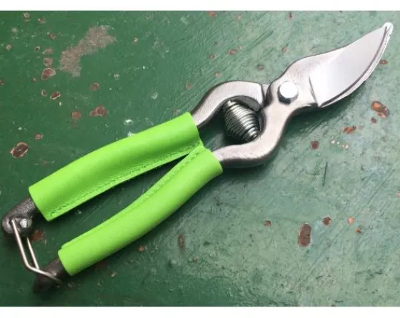 Sabatier Pour Le Jardin<Sécateur de Jardin 18 cm - revêtement des branches en cuir VERT